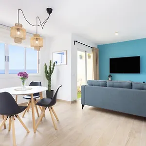 https://candelaria-playa-tenerife.in-canary-islands.com